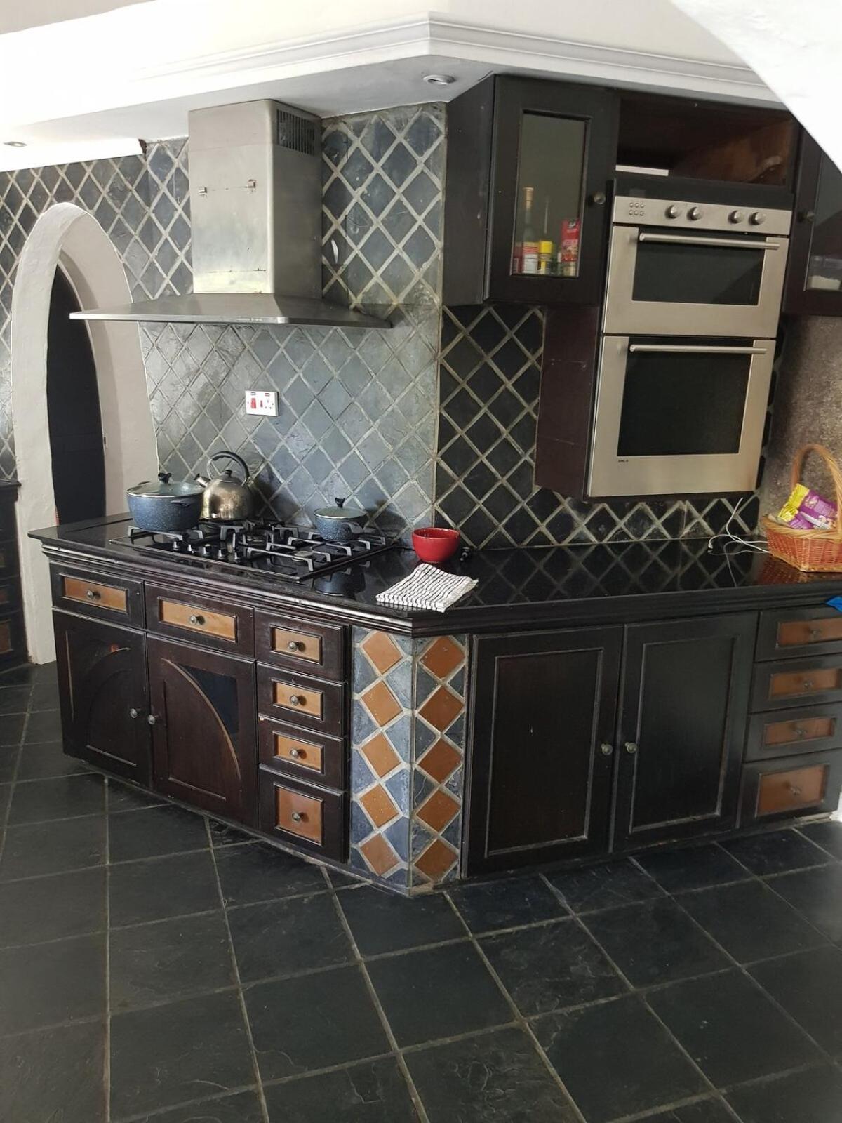 בו ואלון Brown Sugar Lodge מראה חיצוני תמונה